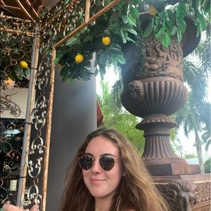 Meet your Posher, Grace